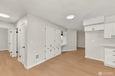 121 Lowrane Drive, Kelso, WA 98626 - Photo 6