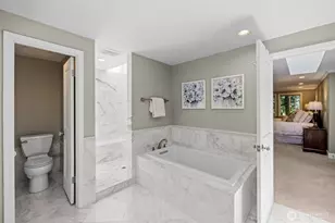 22201 NE 28th Pl, Sammamish, WA 98074 - Photo 24