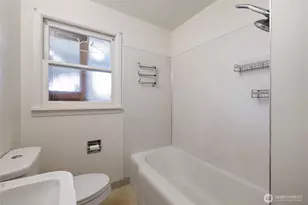 7224 S Warner St, Tacoma, WA 98409 - Photo 10
