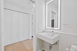 450 South Main St, Seattle, WA 98104 - Photo 24