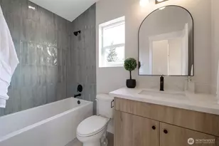 1605 SW Kenyon St, Seattle, WA 98106 - Photo 18