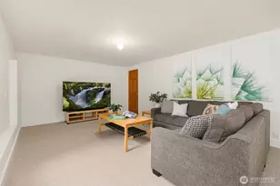 7045 NE Baker Hill Rd, Bainbridge Island, WA 98110 - Photo 28