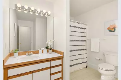 7045 NE Baker Hill Road, Bainbridge Island, WA 98110 - Photo 22