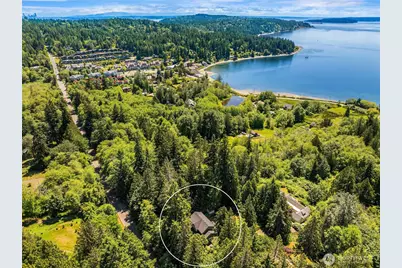7045 NE Baker Hill Road, Bainbridge Island, WA 98110 - Photo 2