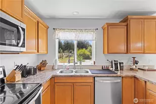 15635 Ursula Ln SE, Yelm, WA 98597 - Photo 10