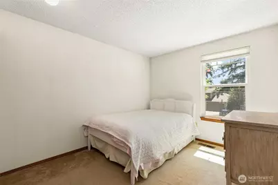 21136 NE 16th Street, Sammamish, WA 98074 - Photo 18