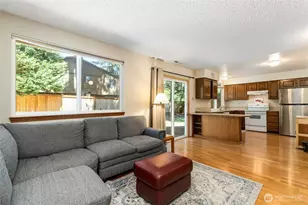 21136 NE 16th St, Sammamish, WA 98074 - Photo 6