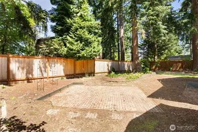 21136 NE 16th Street, Sammamish, WA 98074 - Photo 22