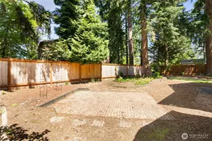 21136 NE 16th St, Sammamish, WA 98074 - Photo 22