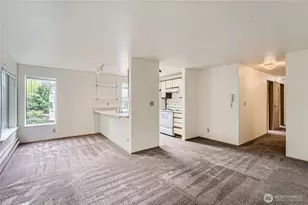 8848 Stone Ave N, Seattle, WA 98103 - Photo 14