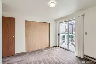 8848 Stone Ave N, Seattle, WA 98103 - Photo 12