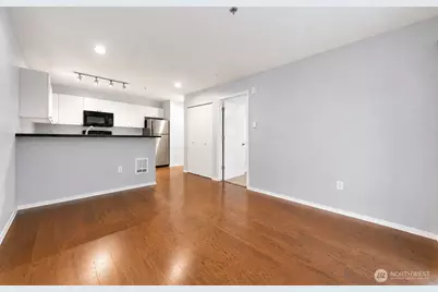 1323 Boren Avenue #206, Seattle, WA 98101 - Photo 4