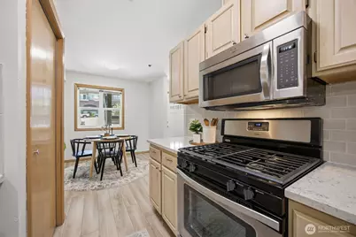 705 N State Street #102, Bellingham, WA 98225 - Photo 20