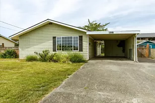 188 SW 8th Ave, Oak Harbor, WA 98277 - Photo 2