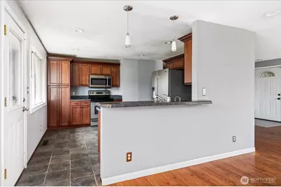 188 SW 8th Avenue, Oak Harbor, WA 98277 - Photo 8