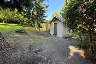 715 N Waugh Rd, Mount Vernon, WA 98273 - Photo 18
