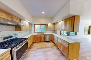 715 N Waugh Rd, Mount Vernon, WA 98273 - Photo 6