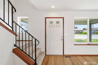 1721 Langdon Street, Sumner, WA 98390 - Photo 6