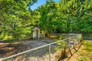 2325 Jackson Ave NW, Olympia, WA 98502 - Photo 2