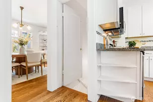 1916 E McGraw St, Seattle, WA 98112 - Photo 14