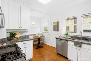 1916 E McGraw St, Seattle, WA 98112 - Photo 20