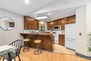 13 N Summit Dr, Bellingham, WA 98229 - Photo 10