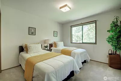 8211 128th Avenue SE, Newcastle, WA 98056 - Photo 28