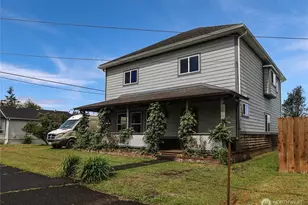 408 F St, Cosmopolis, WA 98537 - Photo 2