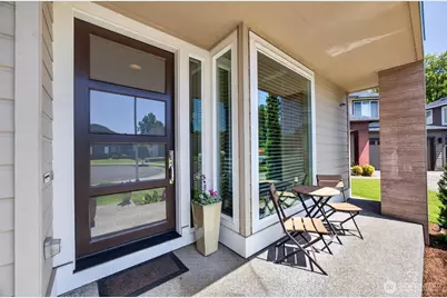 1117 28th Avenue Ct SW, Puyallup, WA 98373 - Photo 2