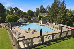 2500 Canterbury Ln E, Seattle, WA 98112 - Photo 4