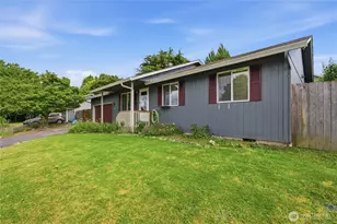 1908 Hawthorne Ct, Woodland, WA 98674 - Photo 2