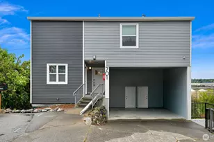701 N State St, Bellingham, WA 98225 - Photo 32