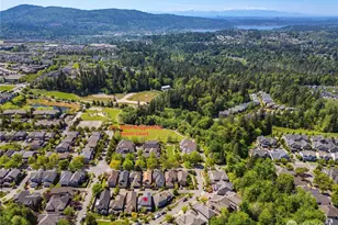 2055 Larchmount Dr NE, Issaquah, WA 98029 - Photo 30