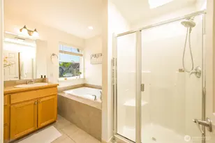 2055 Larchmount Dr NE, Issaquah, WA 98029 - Photo 18