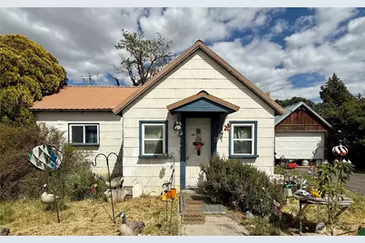8 S 4th Street, Harrington, WA 99134 - Photo 1