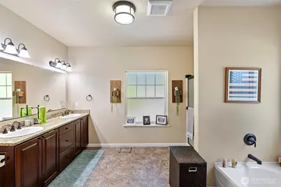 10810 130th Street NW, Gig Harbor, WA 98329 - Photo 16