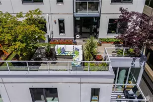 76 Cedar St, Seattle, WA 98121 - Photo 1