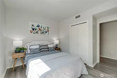 76 Cedar Street #708, Seattle, WA 98121 - Photo 26