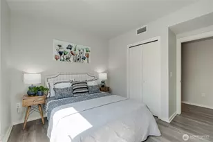 76 Cedar St, Seattle, WA 98121 - Photo 26