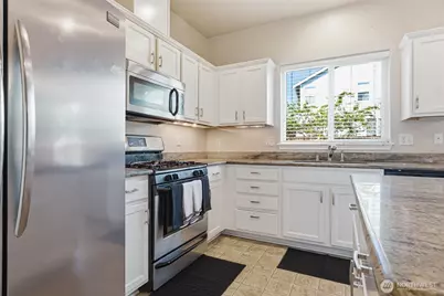 1335 E 51st Street, Tacoma, WA 98404 - Photo 8