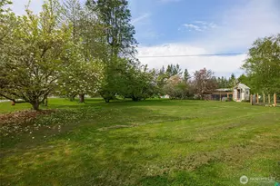 307 Maple St, Hamilton, WA 98255 - Photo 36