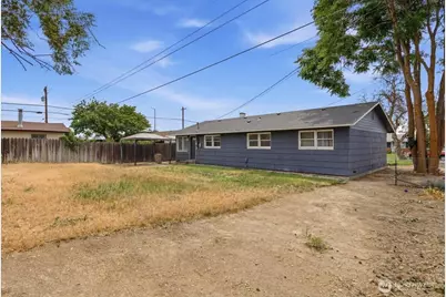 262 N Earl Road, Moses Lake, WA 98837 - Photo 22