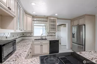 2217 E 64th Street, Tacoma, WA 98404 - Photo 14
