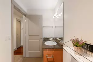 4547 8th Ave NE, Seattle, WA 98105 - Photo 14