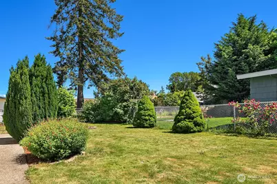16022 11th Avenue SW, Burien, WA 98166 - Photo 26