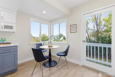 331 NE 53rd Street, Seattle, WA 98105 - Photo 14