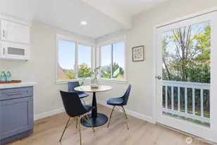 331 NE 53rd St, Seattle, WA 98105 - Photo 14