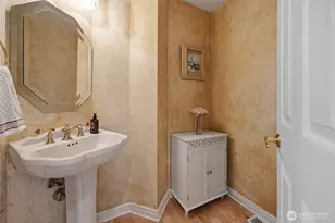 12811 SE 302nd St, Auburn, WA 98092 - Photo 10