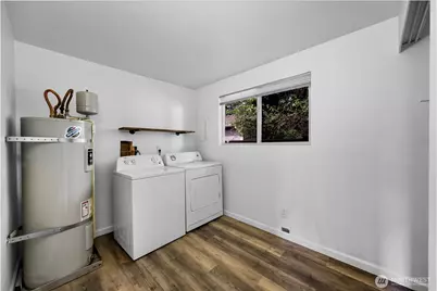 9020 13th St NE, Lake Stevens, WA 98258 - Photo 32