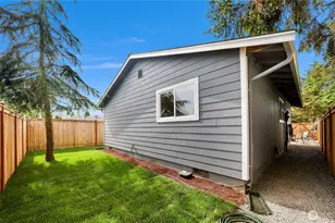 9020 13th St NE, Lake Stevens, WA 98258 - Photo 6